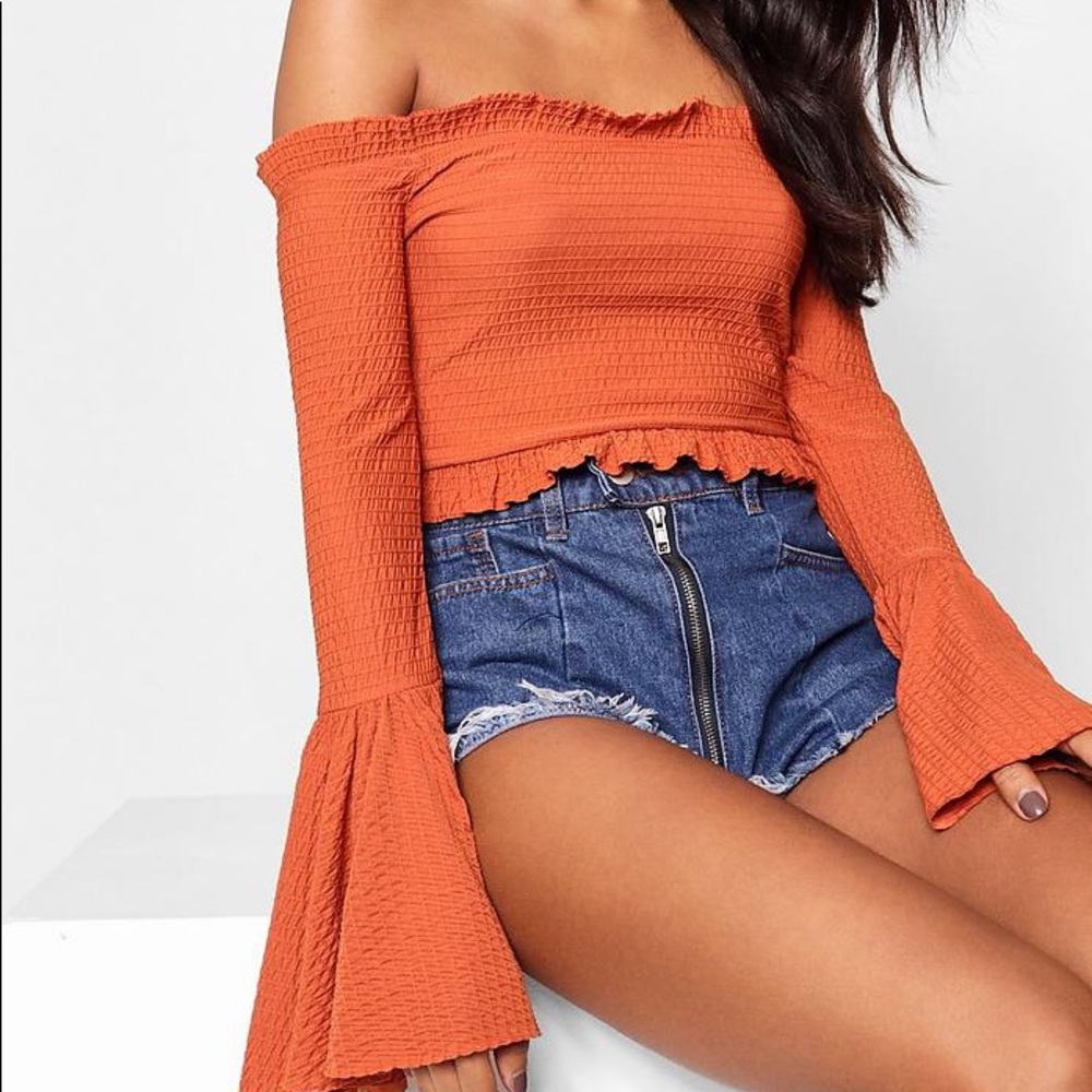 Flare Sleeve Crop